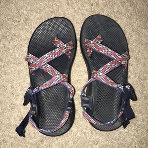 Adjustable hiking sandals